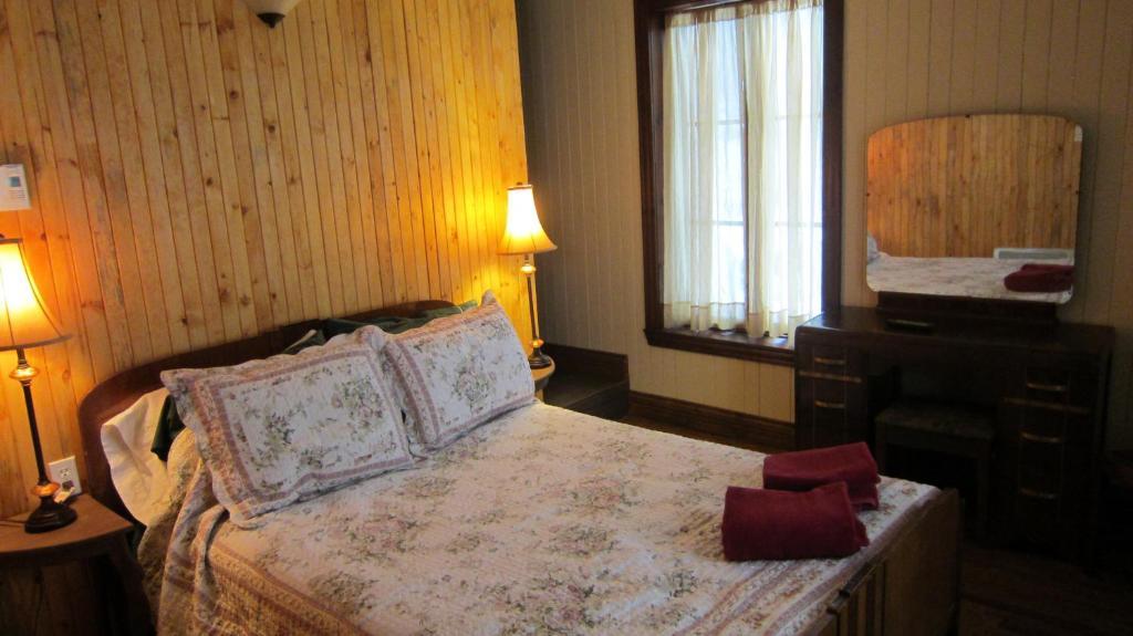 Auberge Le Four à Pain Petite-Riviere-Saint-Francois Zimmer foto