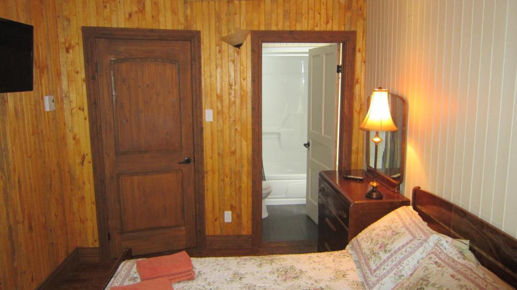 Auberge Le Four à Pain Petite-Riviere-Saint-Francois Zimmer foto